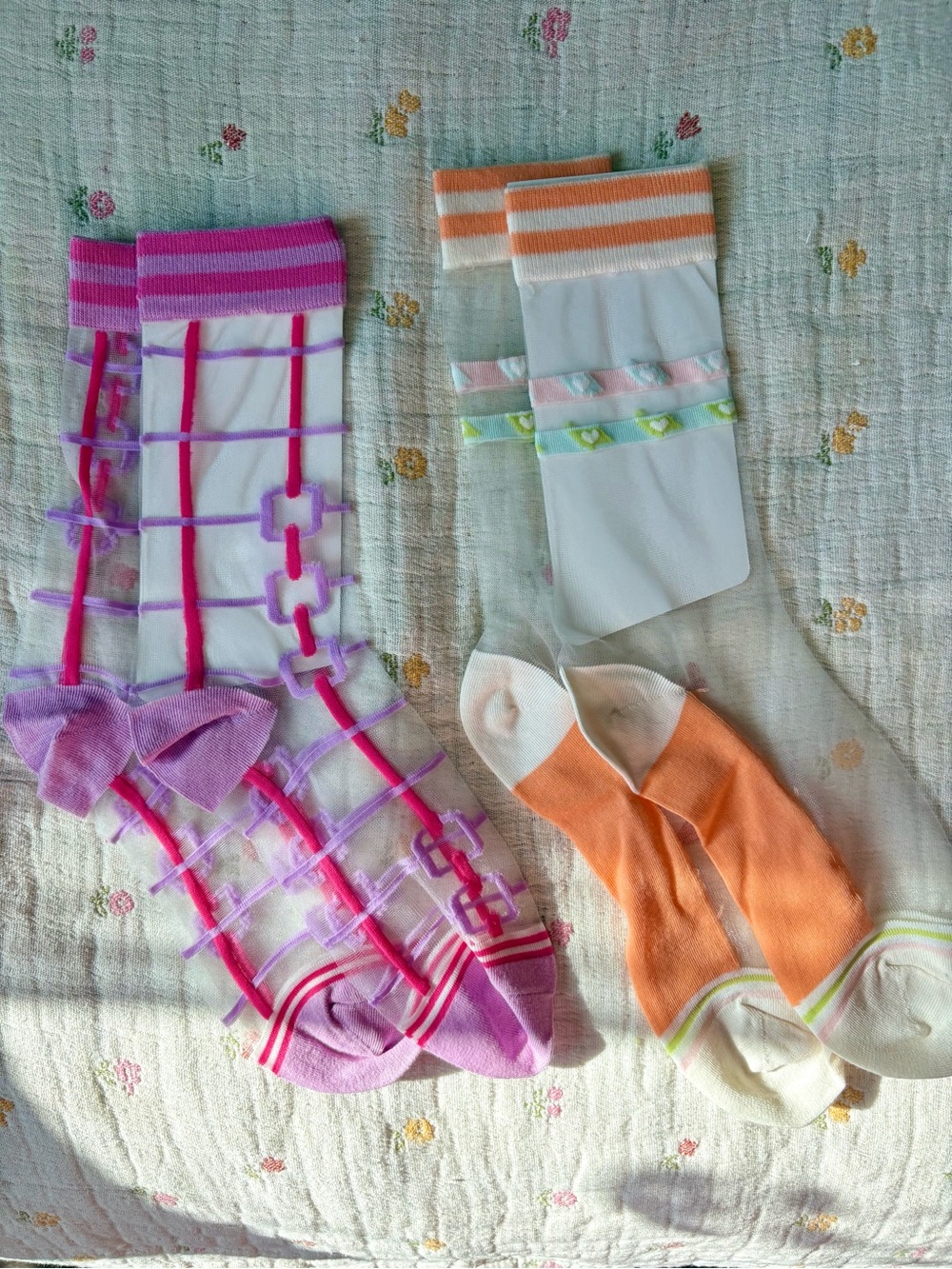 NWOT Sheer Pink & Purple and Orange Heart High Socks
